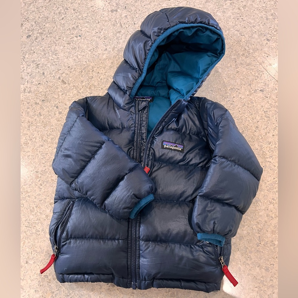 Patagonia 2T toddler puffer